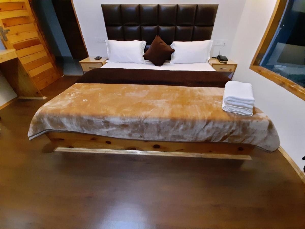 Wonderhill Resort Manāli Esterno foto